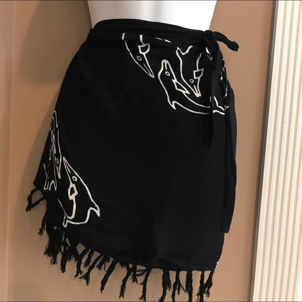 Woman’s wrap/mini skirt small.